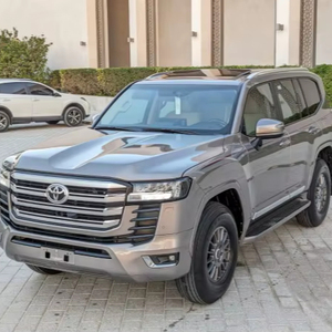 Pour Toyota Hilux, pour Land Cruiser, à vendre, Diesel, 4L, Moteur Turbo, Boîte de vitesses automatique/manuelle, R15, Cuir, Métal foncé, Conduite à gauche - Product Image 1