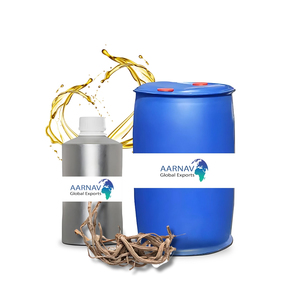 Venta al por mayor 100% Extracto de raíz pura aceite esencial de vetiver OEM/ODM servicios de etiqueta privada Ruh Khus fabricante de aceite de vetiver - Product Image 4