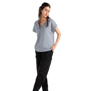 Camiseta extragrande con cuello en V de algodón 220 GSM 100% para mujer, Camiseta corta informal ajustada transpirable ecológica con patrón estampado todo - Product Image 1