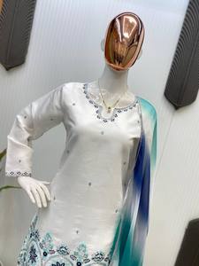 Traje Farsi Salwar exclusivo de diseñador en Top de tela de seda romana y Salwar con ropa india y pakistaní Dupatta - Product Image 4