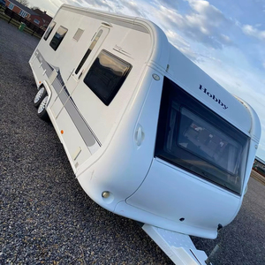 รถพ่วงสำหรับการเดินทางที่สะอาดทันสมัยคาราวานแคมป์ขายในออสเตรเลีย - Product Image 1