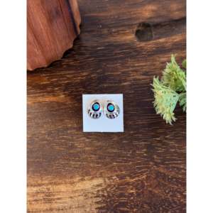 Boucles d'oreilles clous tendance Navajo vintage religieuses, faites à la main en argent sterling avec zircon serti clos, légères, cadeau pour femme - Product Image 6
