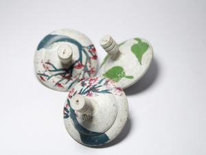 Hot bán truyền thống bằng gỗ quay Tops Con quay hồi chuyển đồ chơi thiết lập Trò chơi giáo dục mẫu miễn phí túi bao bì vui tươi vui vẻ - Product Image 4