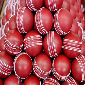 Pelotas de Cricket de cuero de colores personalizados de buena calidad, compuesto de corcho/Goma para práctica, cosidas a mano - Product Image 3