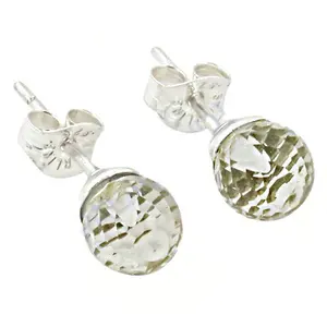 ต่างหูเพชรทรงหัวใจแบบเหลี่ยมสำหรับผู้หญิง ชุบทอง ทันสมัย เหมาะสำหรับงานปาร์ตี้/โอกาสทางศาสนา - Product Image 1