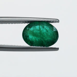 Esmeralda Zambiana 100% Natural de 2.73 Quilates, Forma Ovalada, Color Verde Medio, Piedra de Nacimiento de Mayo para Hacer Colgantes al Mejor Precio - Product Image 3