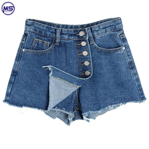 Vente en gros de vêtements pour femmes, short en jean léger de haute qualité avec impression de Logo personnalisé - Product Image 3