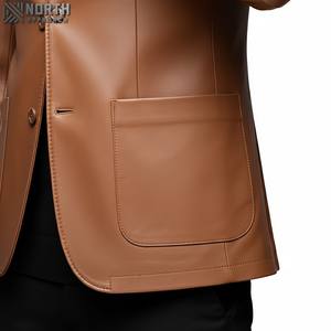 Chaqueta Bomber de cuero de invierno Unisex de moda negra de alta calidad patrón de camuflaje cierre de cremallera ajuste suelto personalizado - Product Image 3