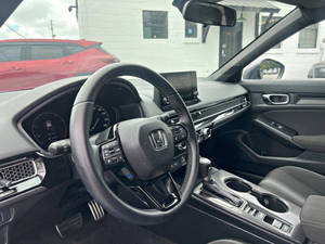 Honda Civic Sport 2024 en Perfecto Estado - Product Image 4