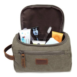 Trousse cosmétique pour hommes Trousse de toilette de voyage en toile personnalisée pour hommes Trousse de toilette de rasage pour salle de bains en plein air Trousse de toilette Dopp - Product Image 1