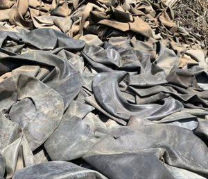 Chatarra de tubo interior de caucho butílico, perfecta para reutilizar, fabricar y reciclar - Product Image 1