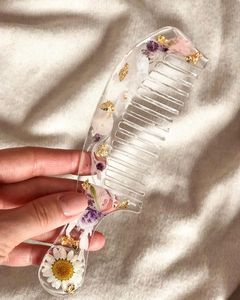 <b>AESTHETIC</b> QUALITY PROFESSIONAL FINE CUTTING COMBS Professional Barber Hair Comb for Salon Styling Use Resin Material - Product Image 6