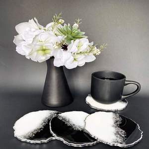 Juego de posavasos de resina artística con flores de purpurina incrustadas, alfombrillas epoxi hechas a mano, ideales para mesa de Salón e ideas de regalos - Product Image 2