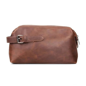 Bolsa de Aseo de Cuero Vintage, Tamaño Mediano, Cierre de Cremallera, Diseño Duradero con Correa, para Viajes de Hombre - Product Image 1