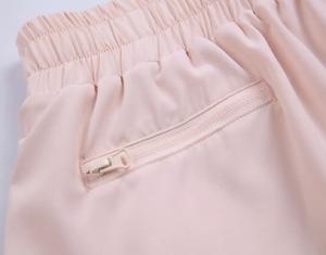 Vente en gros de short de course à séchage rapide pour femmes, sport double couche, taille élastique, entraînement actif, yoga, entraînement, confort sans couture - Product Image 6