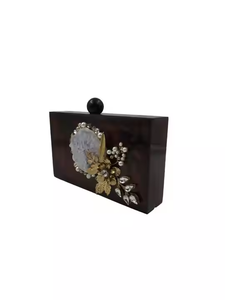 Pochette de bohème de luxe éternelle par Crescent Crafts Top Designer cadeau de mariage en résine avec décoration de chaînes pour le voyage des filles - Product Image 3