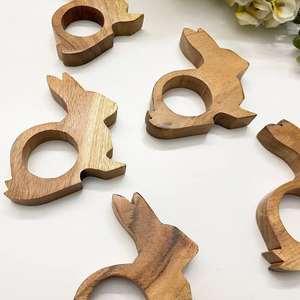 Anneau de serviette en bois avec un beau design, disponible dès maintenant - vente en gros - prix bas - Product Image 2