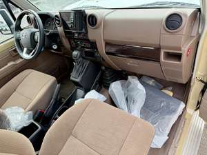 Toyota Land Cruiser 79 Série S\C 2025 Neuf/Occasion Spécifications GCC à Vendre - Product Image 3