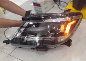Faros Delanteros de Proyector LED para <span class=keywords><strong>Toyota</strong></span> <span class=keywords><strong>Hilux</strong></span> <span class=keywords><strong>2008</strong></span> 2009 2010 2011 2012 2013 2014 2015 con Señal de Giro Modificada - Product Image 4