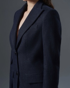 Conjunto vaquero para mujer con chaqueta y pantalones acampanados En stock Traje elegante y cómodo para el trabajo o salir - Product Image 4