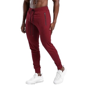 Chándal de hombre de gama alta con personalización Chándal OEM de cantidad de hombre de alta calidad con logotipo personalizado para moda de niño - Product Image 1