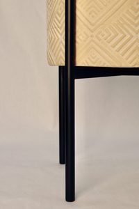 Maceta de metal con diseño en relieve decorativo con soporte para restaurante, hogar, jardín, uso al mejor precio - Product Image 3