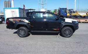 Toyota Hilux Revo GR SPORT 2.8l Turbo Diesel Automatique Double Cabine Pick-up d'occasion en bon état - Product Image 3