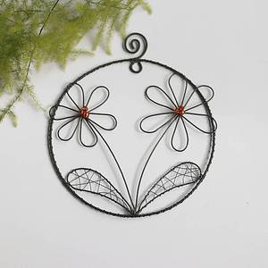 Adorno Navideño Colgante de Hierro Forjado Hecho a Mano de Alta Calidad en Color Negro con Diseño Personalizado para Decoración Navideña del Hogar - Product Image 4