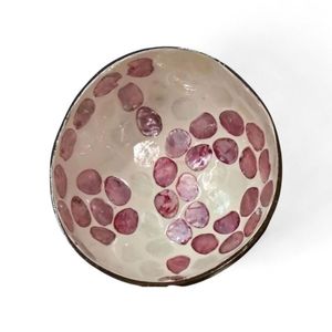 ชามมะพร้าวธรรมชาติทำมือ ประดับมุก สำหรับเสิร์ฟอาหารบนโต๊ะอาหาร และตกแต่งภายใน จากเวียดนาม - Product Image 3