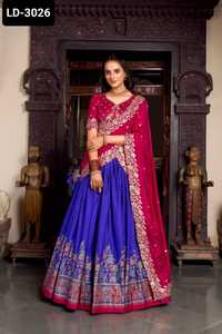 Tissu de soie Tussar imprimé avec feuille de travail Lehenga Choli et paillettes et chemisier de travail de broderie de fil - Product Image 3