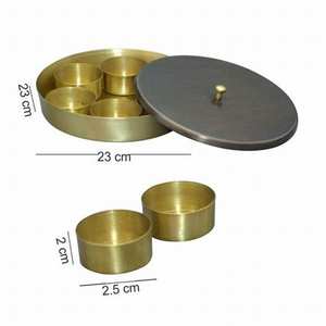 Boîte à épices Masala en laiton pur de conception supérieure avec sept boîtes à épices en laiton pour la cuisine du grossiste indien - Product Image 6