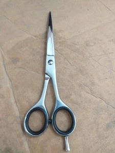 Outils de coiffeur de ciseaux de coupe de cheveux de haute qualité avec vis de tension de réglage fin - Product Image 2