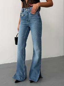 Vaqueros acampanados de mezclilla lavado claro para mujer, cintura media, corte regular, con cinturón y abertura frontal, estilo High Street - Product Image 4