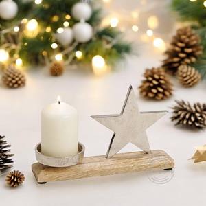 Porte-bougie en bois festif avec des accents de renne en métal et de sapin de Noël, centre de table artisanal pour la décoration de la maison - Product Image 6