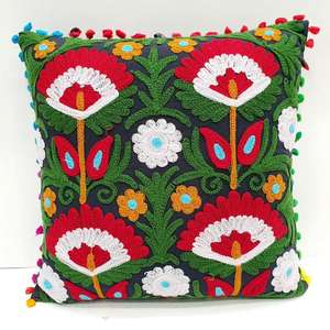 Hermosa funda de almohada Suzani con estampado Floral multicolor hecha a mano India Gujarati funda de cojín bordada técnica tejida - Product Image 2