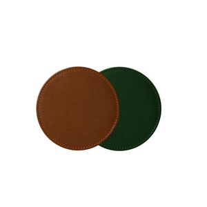 Dessous de verre décoratifs absorbants en cuir ronds imperméables personnalisés au design élégant pour tasses à café Tapis et tampons - Product Image 4