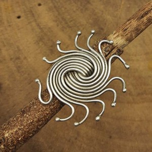Anillo Tribal bohemio artesanal de plata sólida 925 con diseño de Mandala en espiral para boda o regalo de Village Collection - Product Image 6