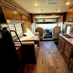 PROVEEDOR DE Autocaravana Usada Winnebago Intent Clase A de Gasolina, 26M, Año 2022 - Product Image 6