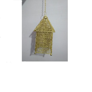 Lanternes à bougies en métal au design élégant, accessoires de décoration pour la maison, la chambre à coucher, le balcon, lanterne à bougies décorative - Product Image 1