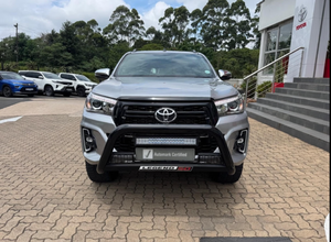Voiture d'occasion de qualité à prix abordable, Toyota Hilux 2.8 GD-6 Raider 4x4, cabine étendue, conduite à droite, modèle 2020 - Product Image 3