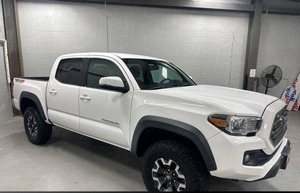 Toyota Tacoma TRD Pro Double Cab 4x4 de 2020, en bon état et bien entretenue - Product Image 1