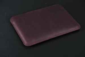 Funda para portátil de cuero genuino hecha a mano de primera calidad, funda para portátil duradera y ligera, elegante funda Vintage para profesionales de negocios - Product Image 2