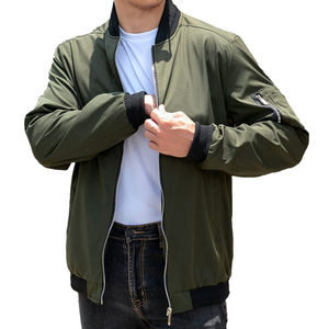 แจ็คเก็ตวาร์ซิตี้ผ้าซาตินสไตล์วินเทจสำหรับผู้ชาย แฟชั่นสไตล์วิทยาลัย เบสบอล แจ็คเก็ตซาตินแบบสั่งทำพิเศษ เสื้อคลุมน้ำหนักเบา แจ็คเก็ตซาตินสำหรับผู้ชาย แจ็คเก็ตฤดูหนาว - Product Image 4