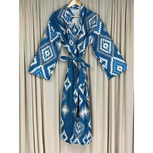 Cárdigan tipo bata de mezcla de lana de yak para mujer, con estampado de diamantes azules, cómodo para el invierno, estilo romántico, ropa de estar por casa con bolsillos, abrigo de casa tejido con diseño original - ODM - Product Image 4