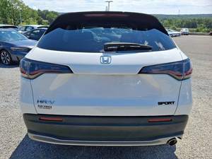 Honda HR-V Sport-B AWD 2024 d'occasion, conduite à gauche, couleur foncée, sièges en tissu, démarrage à distance, Bluetooth, Android Auto, toit ouvrant, automatique - Product Image 6