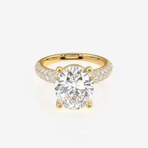 แหวนทองคำ 18K ประดับเพชรโมอิสซาไนต์ทรงรีสามชั้น ดีไซน์หรูหราและสง่างาม - Product Image 1