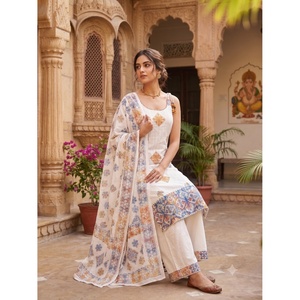 Magnifique ensemble kurta et palazzo en coton blanc brodé pour femme avec dupatta, manches courtes élégantes, style décontracté Inde/Pakistan - Product Image 1