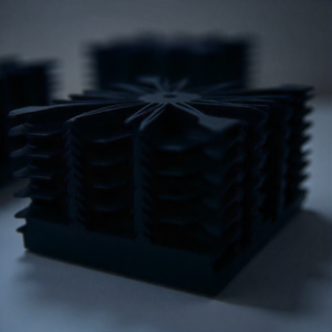 อุปกรณ์ซีเอ็นซีแบบกำหนดเองสำหรับชิ้นส่วนอิเล็กทรอนิกส์ | อลูมิเนียมที่มีความแม่นยำสูงและซิงค์ความร้อนจากสเตนเลสสตีล - Product Image 2