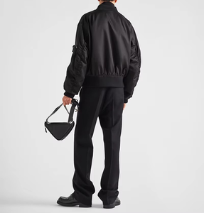 Veste bomber pour homme fabriquée sur mesure par une usine de vêtements, design et logo personnalisés, veste bomber tendance pour homme - Product Image 3