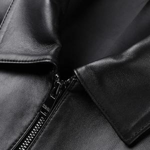 บริการ OEM เสื้อแจ็คเก็ตหนังแท้สั่งทำพิเศษสำหรับผู้ชาย ใช้ในฤดูหนาว มีซิป เสื้อแจ็คเก็ตผู้ชายแฟชั่นใหม่ เสื้อแจ็คเก็ตหนังสำหรับผู้ชาย - Product Image 4